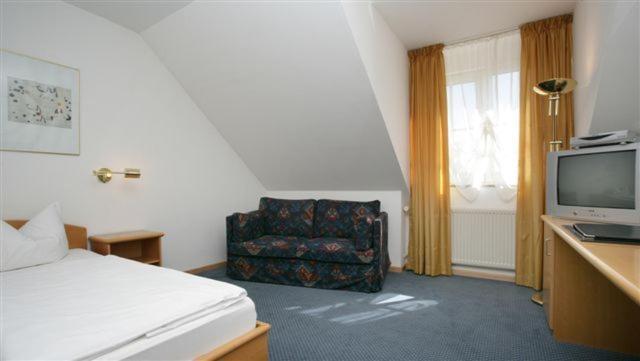 Hotel Lindenstrasse Neuenhagen bei Berlin Exterior photo
